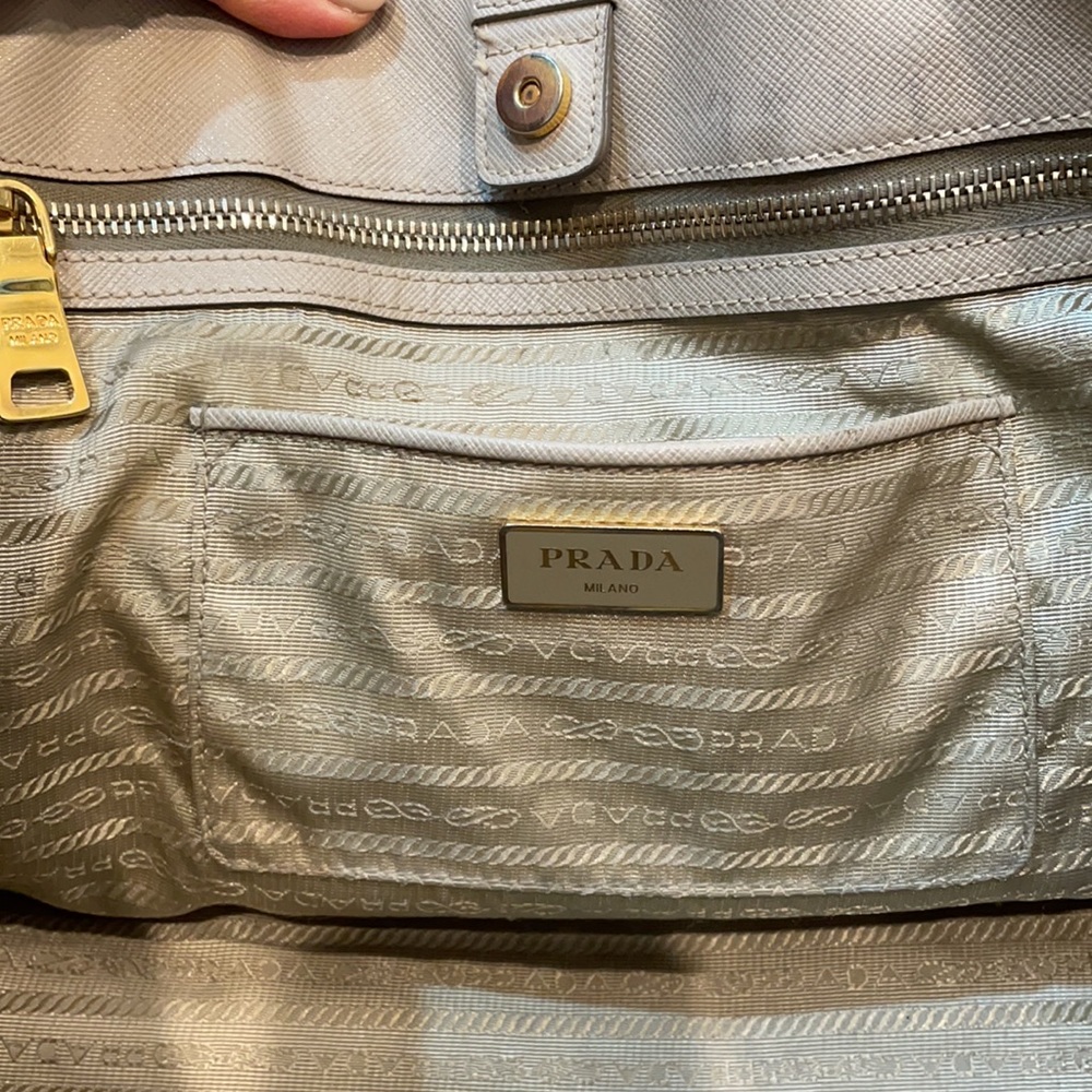 Prada Saffiano Lux tote - Picture 5 of 16